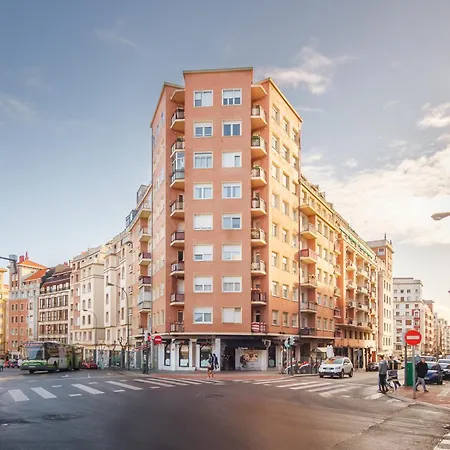 San Mames - Free Parking شقة *